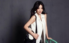 英语课代表的胸好软的作文